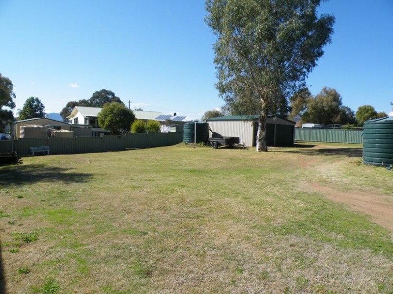 10 Simpson Street, Quirindi NSW 2343