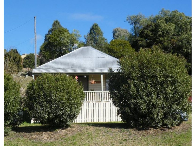 43 Loder Street, Quirindi NSW 2343