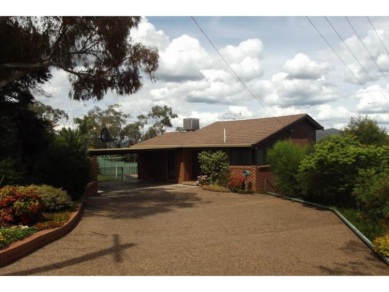 14 Ray Carter Drive, Quirindi NSW 2343