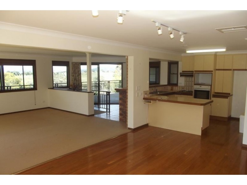 14 Ray Carter Drive, Quirindi NSW 2343