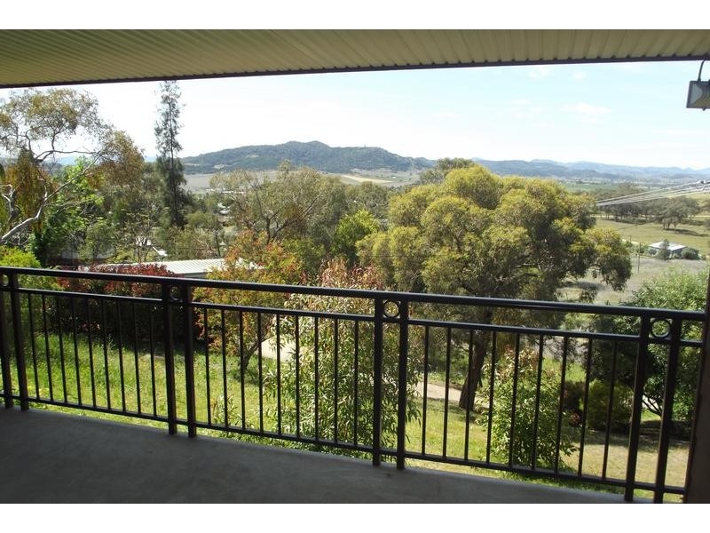 14 Ray Carter Drive, Quirindi NSW 2343
