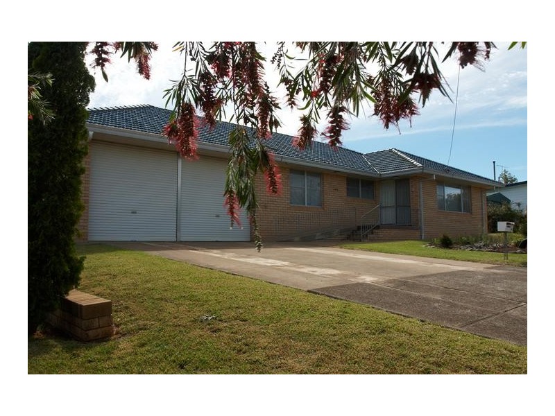 192 Hawker Street, Quirindi NSW 2343