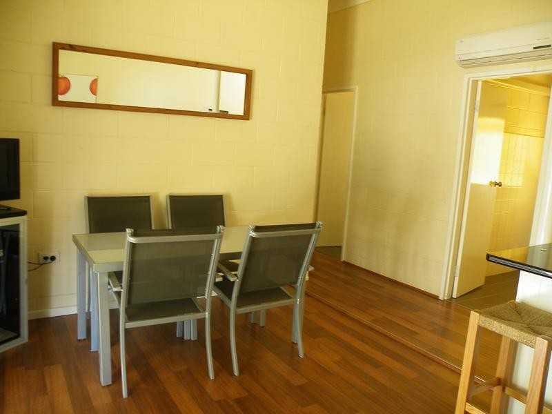 2/15 Dalley Street, Quirindi NSW 2343