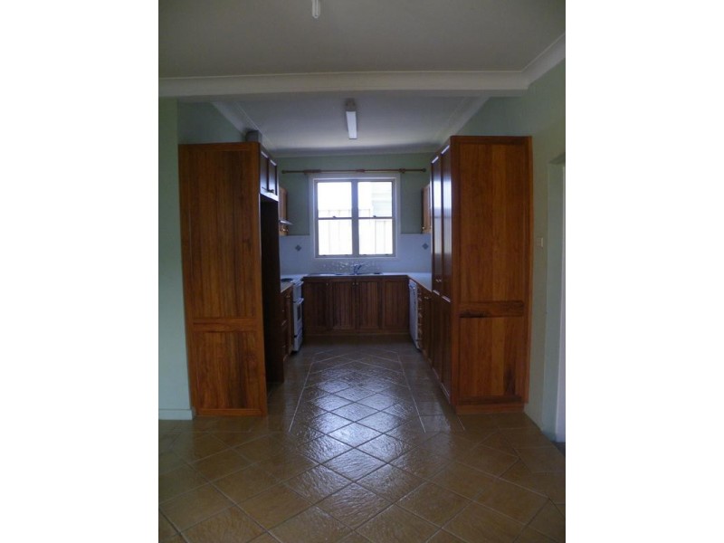 80 Hill Street, Quirindi NSW 2343