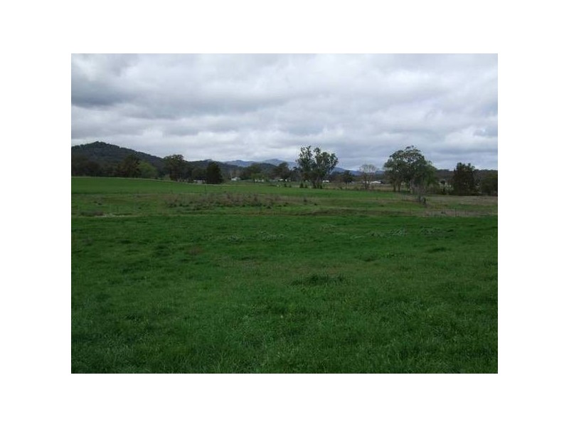 8-11 Quirindi Street, Wallabadah NSW 2343