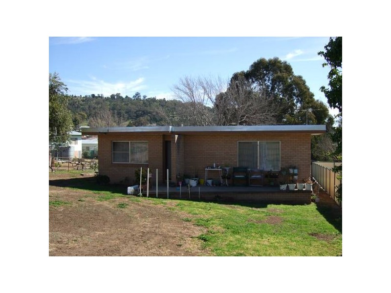 23 Fitzroy Street, Quirindi NSW 2343