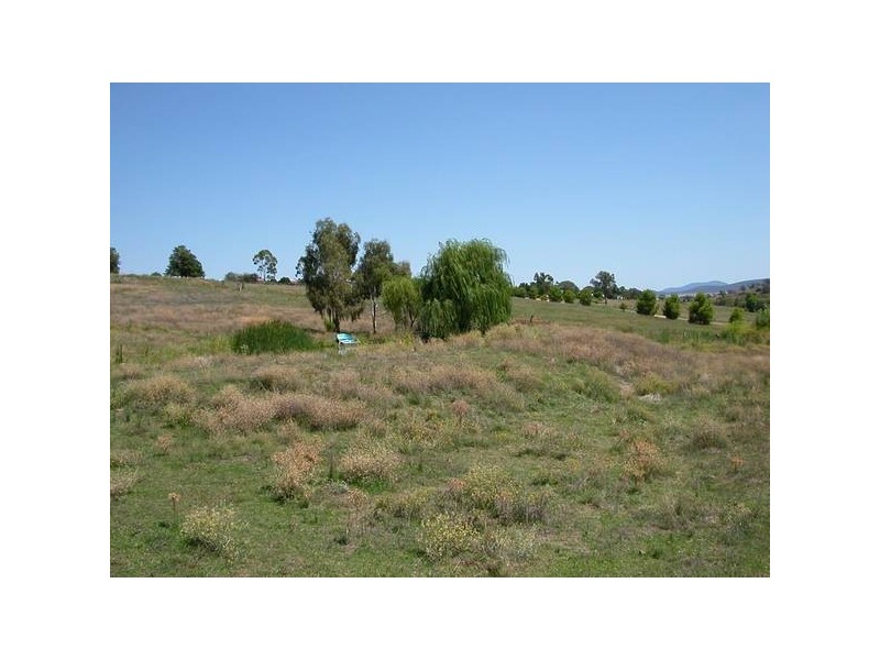 2 Coronation Ave, Werris Creek NSW 2341