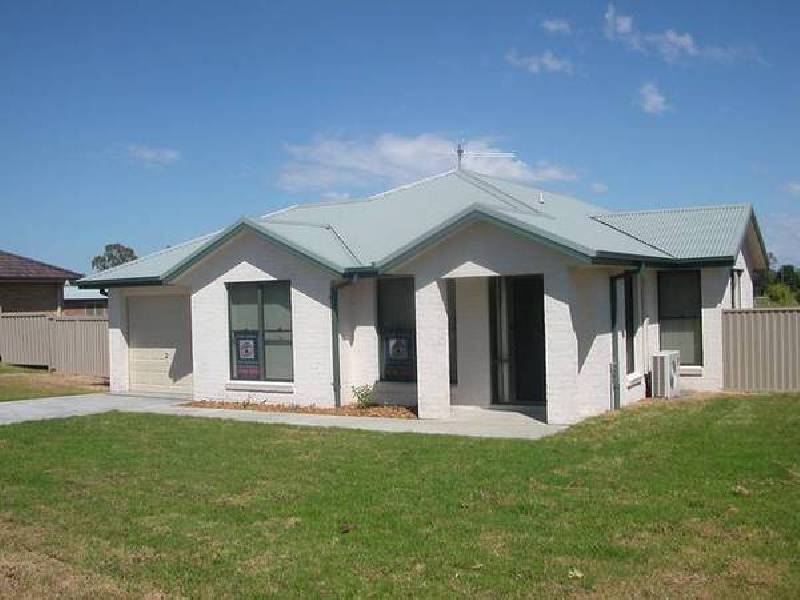 10 Green Crescent, Quirindi NSW 2343