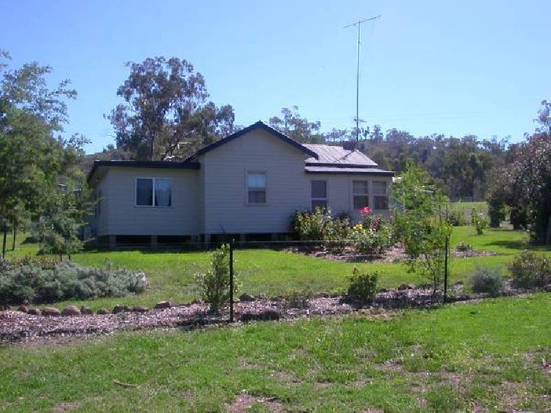 411 Lowes Creek Road, Quirindi NSW 2343