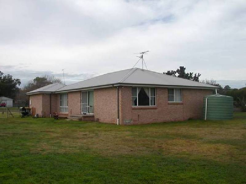 56 Victor Street, Wallabadah NSW 2343