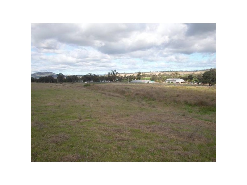 2 Kamilaroi Hwy, Quirindi NSW 2343
