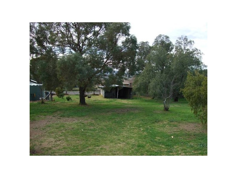 6 Breeza Street, Quirindi NSW 2343