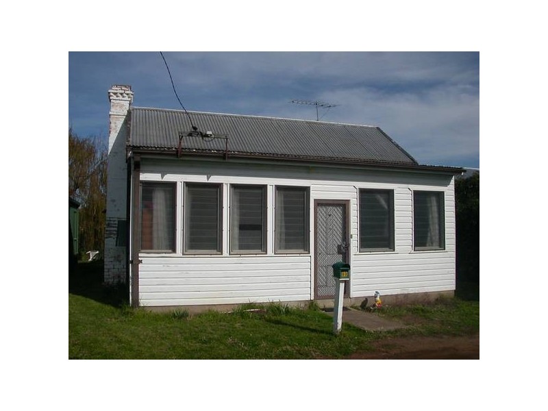 60 Pryor Street, Quirindi NSW 2343