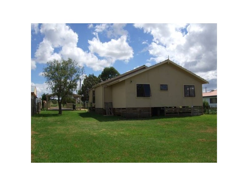 160 Loder Street, Quirindi NSW 2343