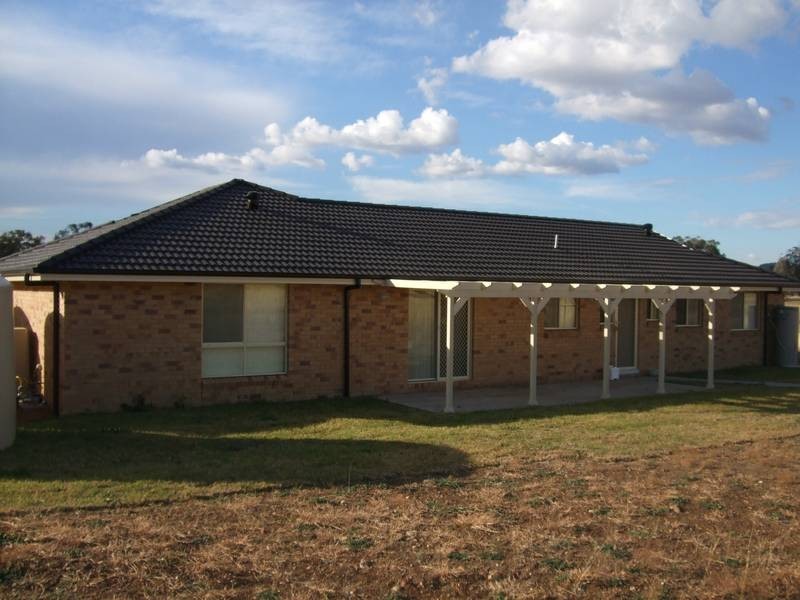 4 Barnes Drive, Quirindi NSW 2343