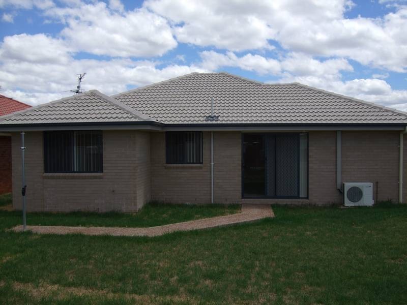1a McCarthy Place, Quirindi NSW 2343