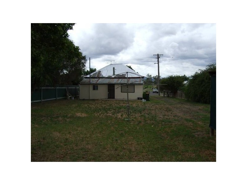 8 Fern Street, Quirindi NSW 2343
