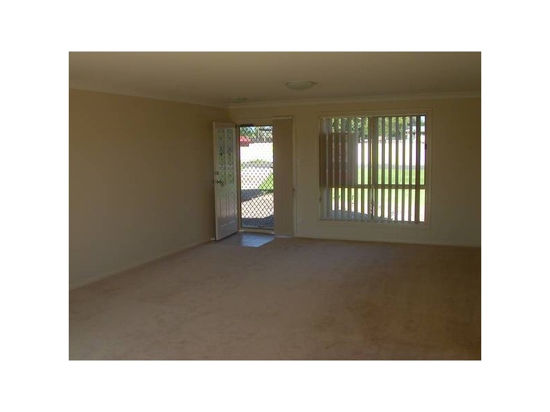 11 Robey Avenue, Quirindi NSW 2343