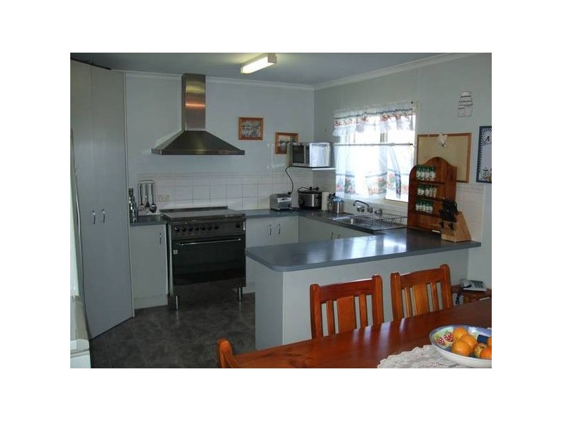 3 Robey Avenue, Quirindi NSW 2343