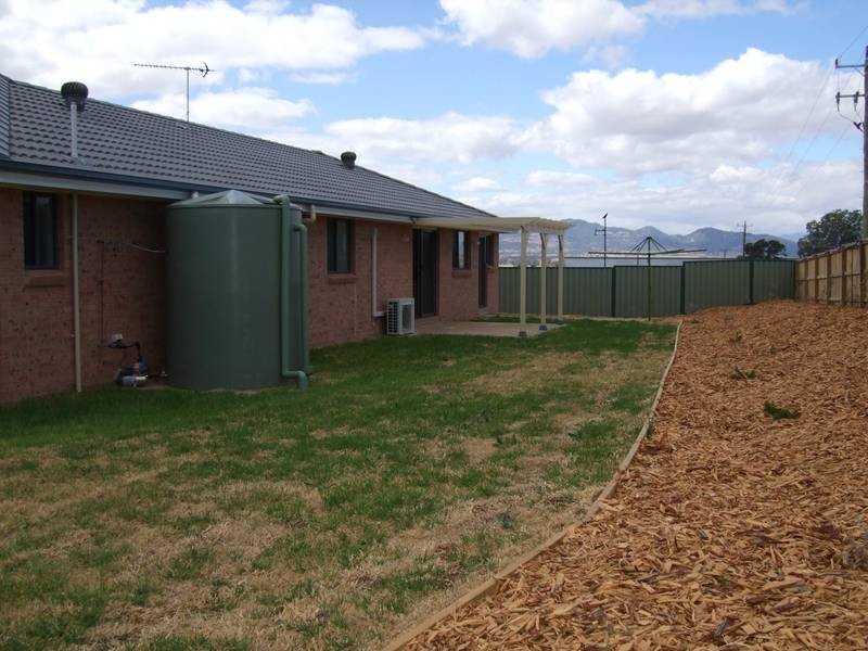 8 Peter Coote Street, Quirindi NSW 2343