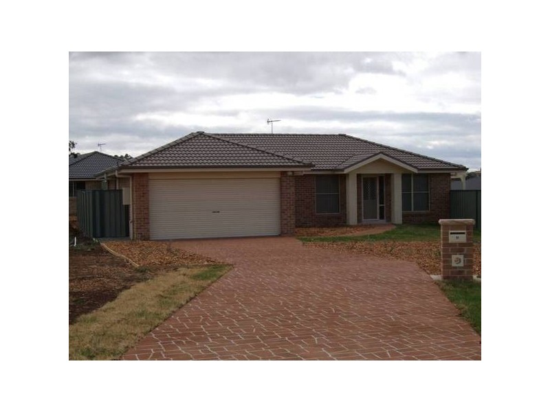 11 Peter Coote Street, Quirindi NSW 2343