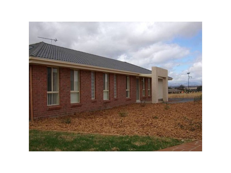 9 Peter Coote Street, Quirindi NSW 2343