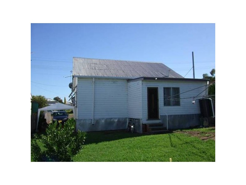 13 Leonard Street, Werris Creek NSW 2341