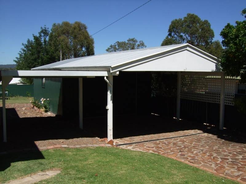 122 Henry Street, Quirindi NSW 2343