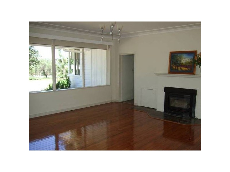 12 Snape Street, Quirindi NSW 2343