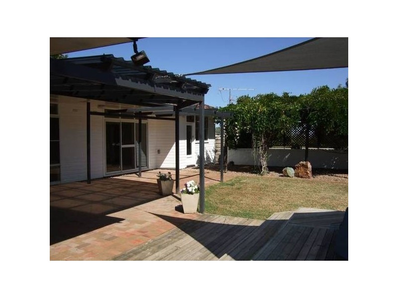 12 Snape Street, Quirindi NSW 2343