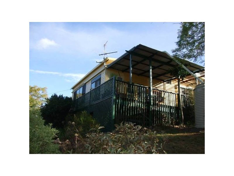 16 Uren Street, Quirindi NSW 2343