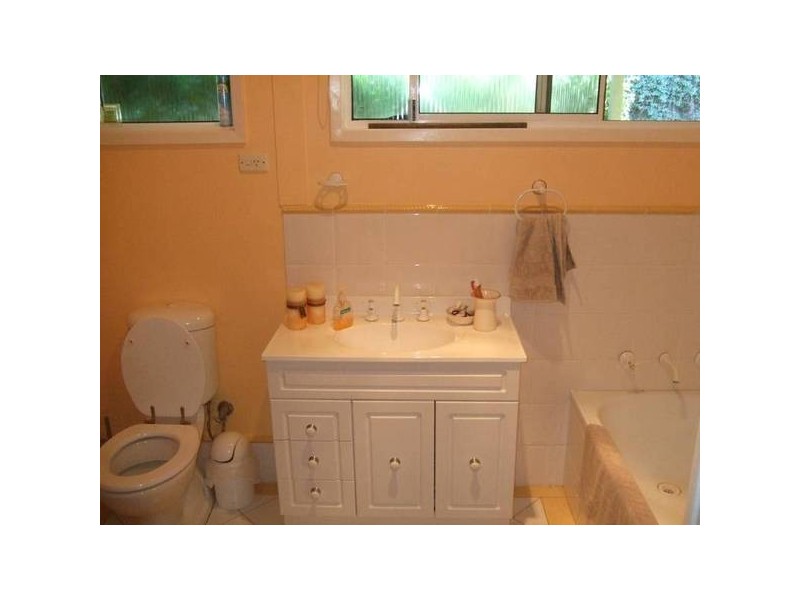 16 Uren Street, Quirindi NSW 2343