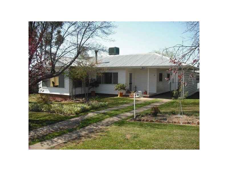 44 Russell Street, Quirindi NSW 2343
