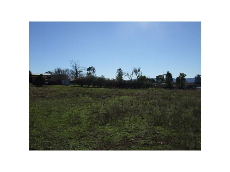 44 Russell Street, Quirindi NSW 2343