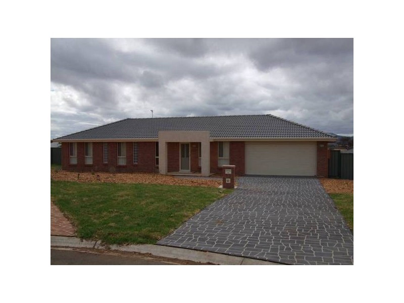 9 Peter Coote Street, Quirindi NSW 2343