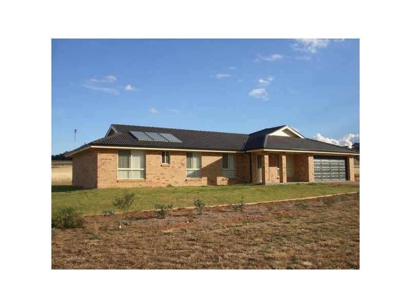 4 Barnes Drive, Quirindi NSW 2343