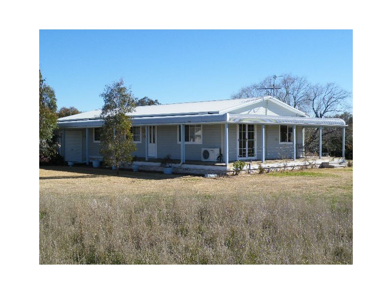 11 McCarthy Place, Quirindi NSW 2343