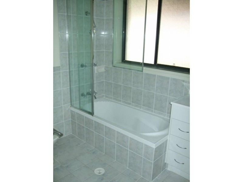 10 Green Crescent, Quirindi NSW 2343