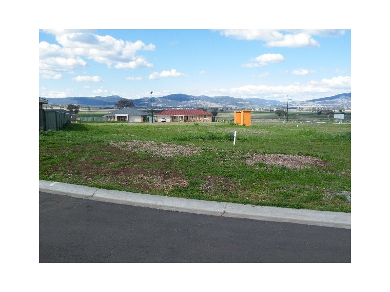 7 Peter Coote Street, Quirindi NSW 2343