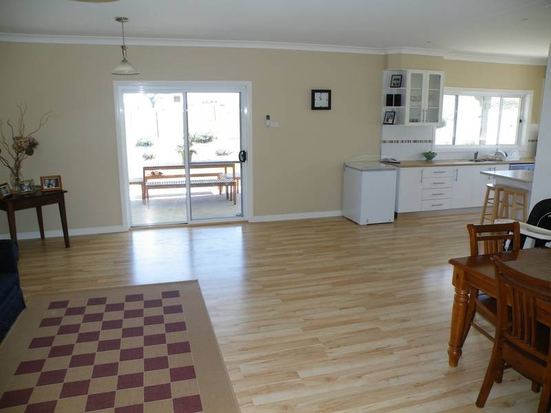 8 Kamilaroi HWY, Quirindi NSW 2343