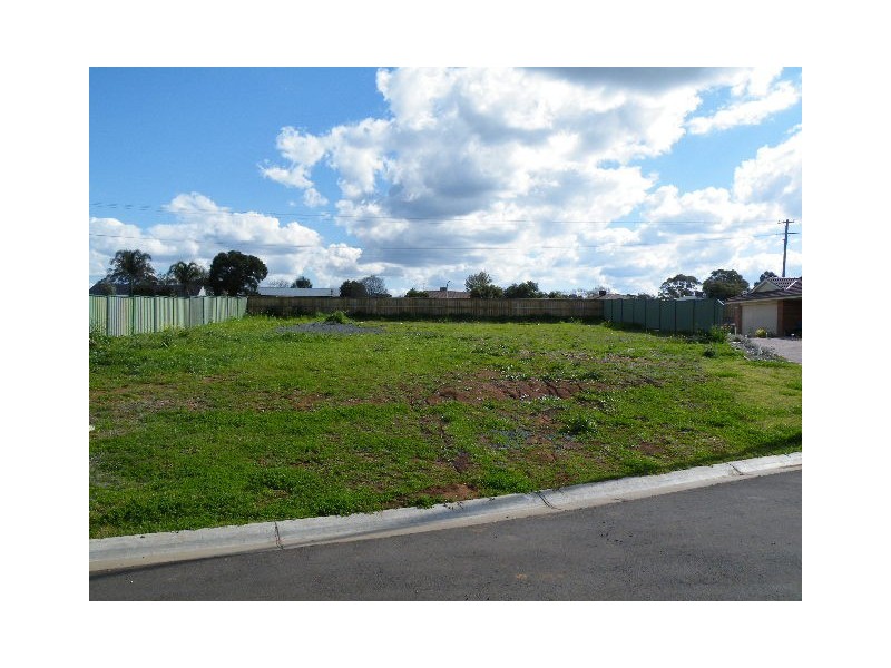 14 Peter Coote Street, Quirindi NSW 2343