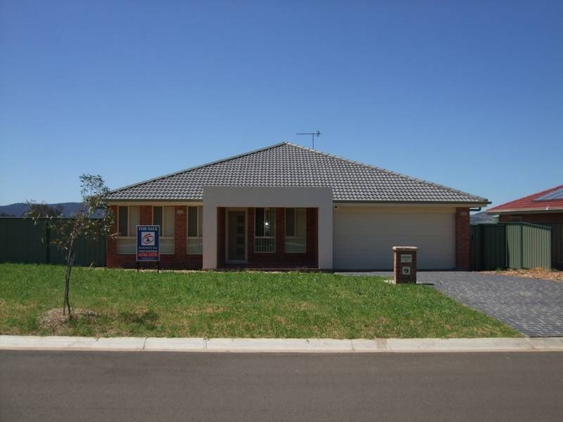 13 Morning View Close, Quirindi NSW 2343