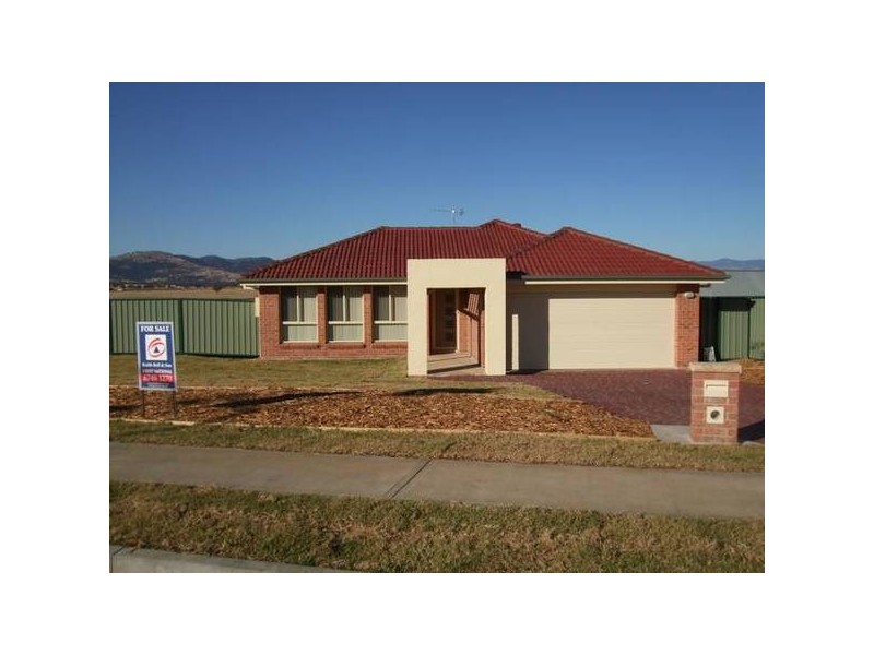 8 Morning View Close, Quirindi NSW 2343