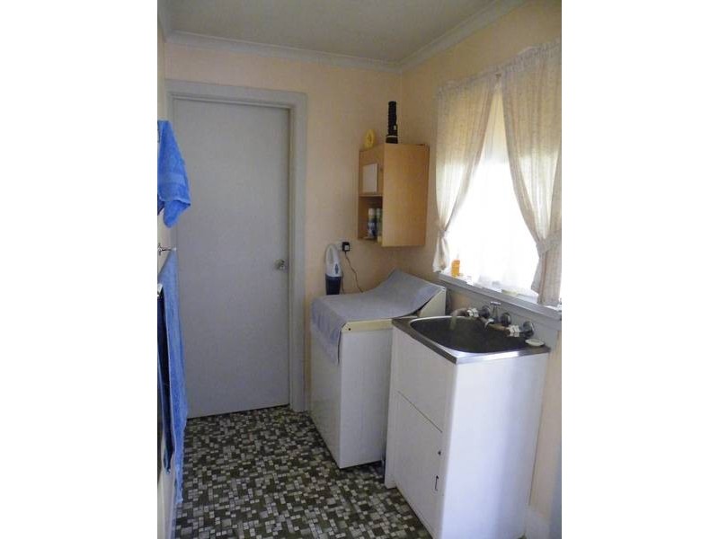 6 Milner Parade, Quirindi NSW 2343