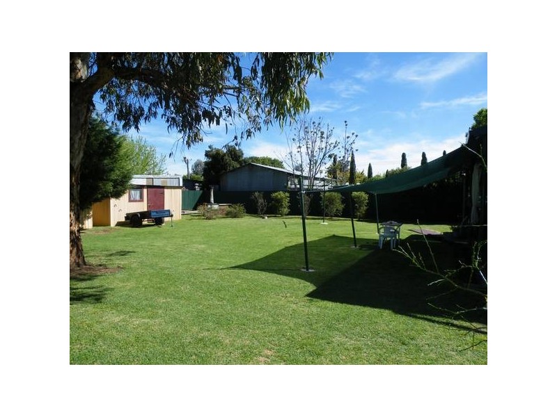 6 Milner Parade, Quirindi NSW 2343