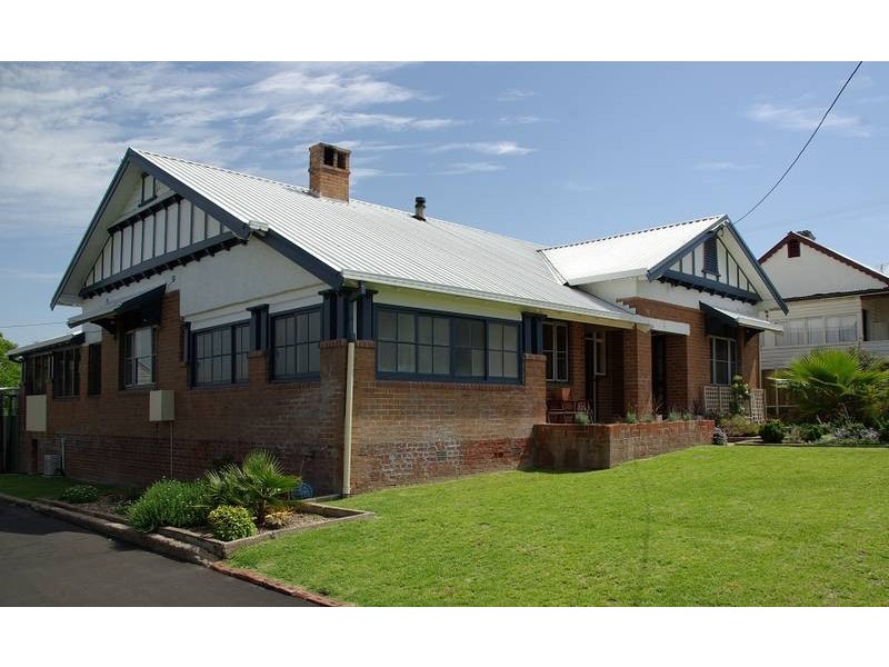 2 Thomas Street, Quirindi NSW 2343