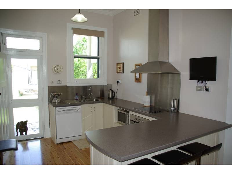 2 Thomas Street, Quirindi NSW 2343