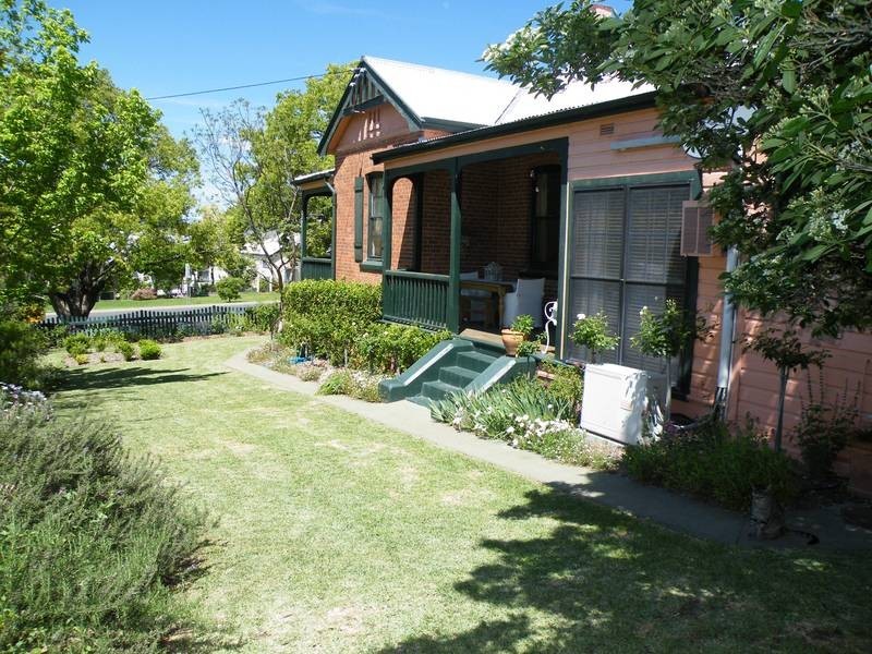 108 Hill Street, Quirindi NSW 2343