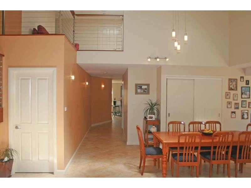 4 Buckland Street, Mollymook NSW 2539