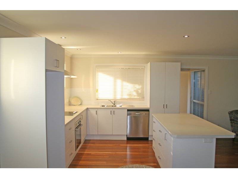13 Wuru Drive, Burrill Lake NSW 2539